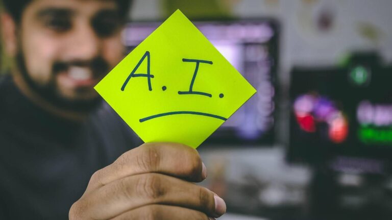6 Best AI Tools for Real Estate To Try This Year